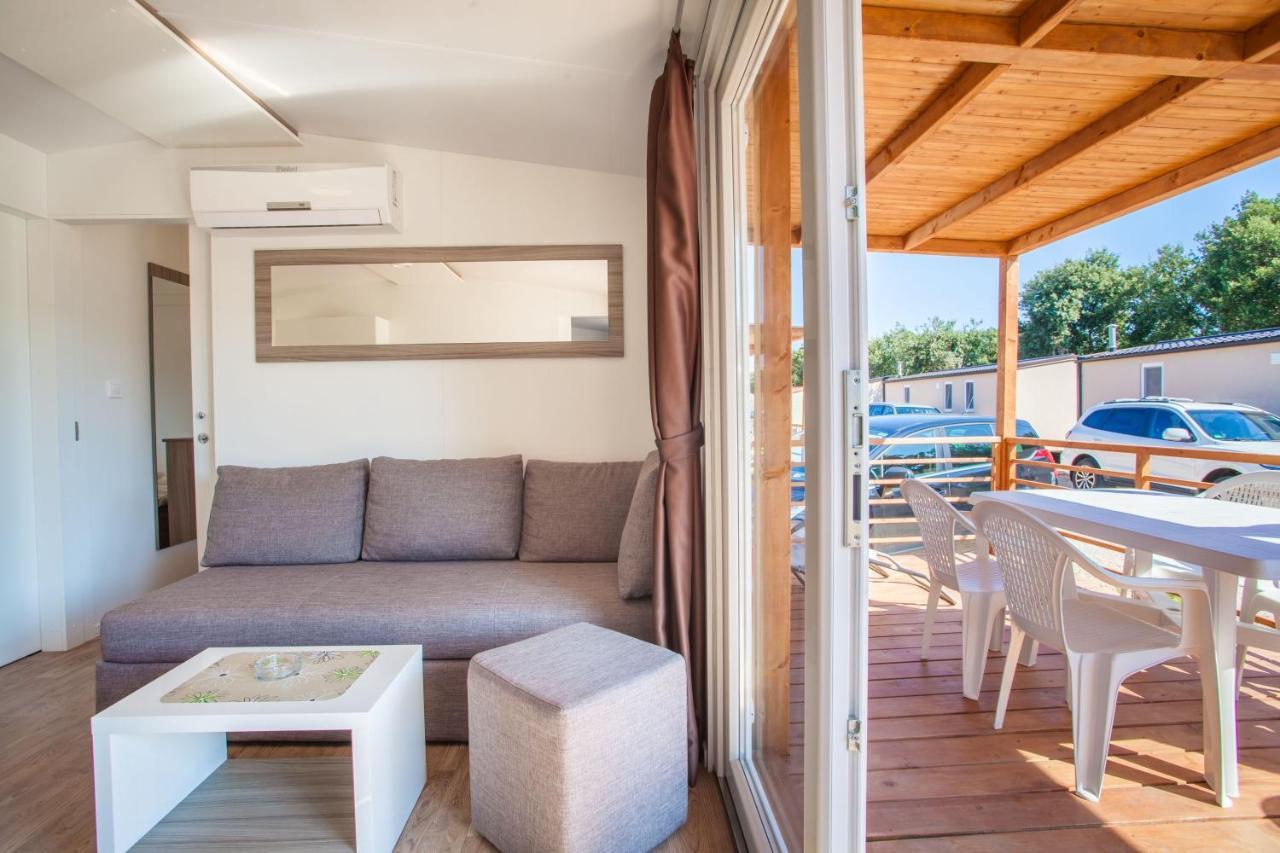 Mobile Homes Delta Marine At Campsite Rapoca Нерезине Екстер'єр фото